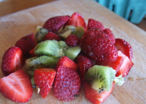 Simple Strawberry Kiwi Smoothie
